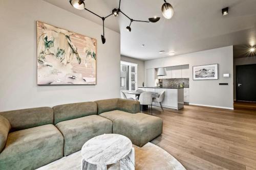 Downtown Apartment | Elegant 2BR City Center Retreat with Free Parking & High Ratings