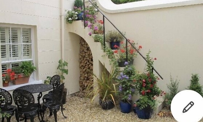 Holywood Apartment | Elegant Private Apartment Near Belfast with Garage Access