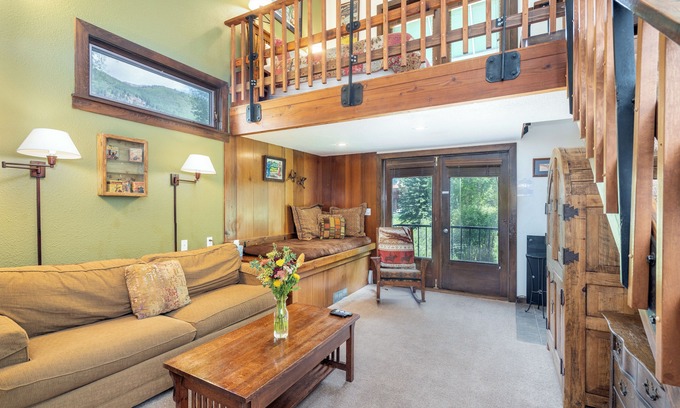 Telluride Hotel | Serene Manitou Lodge Room with Scenic River Decks