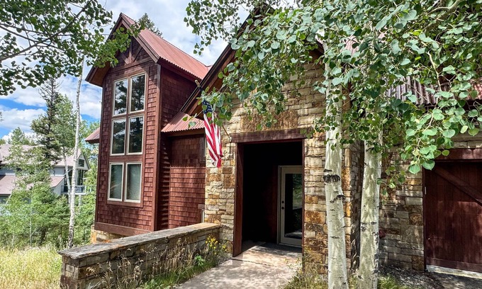Mountain Village House | Private Mountain Home w/Hot Tub and Easy Trail + Lift Access