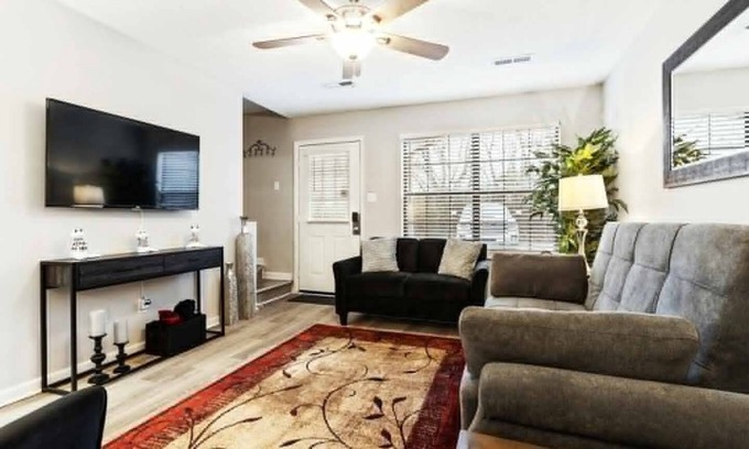 Seymour House | Serene Private Mountain Retreat in Pigeon Forge Awaits You