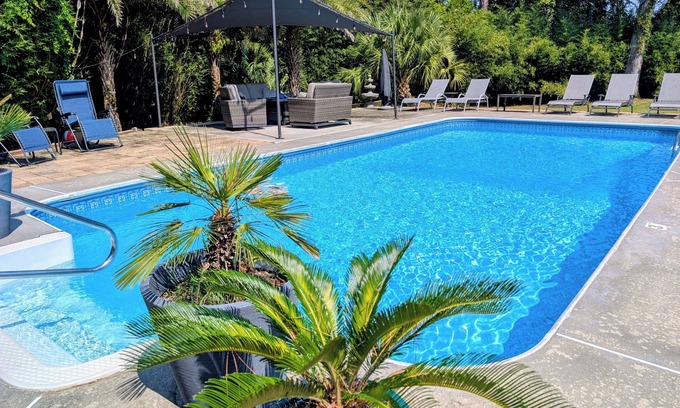 Whitemarsh Island House | Exclusive Private Oasis Steps from Downtown & Beach
