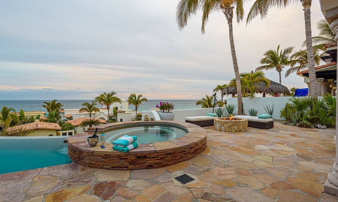 Buzzards House | Pet-Friendly Ocean View Villa Steps from Pristine Beach