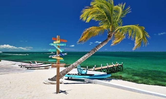 Lubbers Quarters Cay House | Private Oceanfront Retreat with Beach, Dock & Hot Tub
