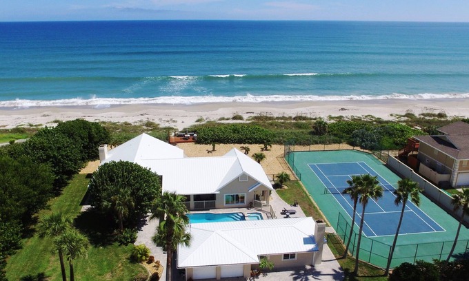 Ocean Park House | Exclusive Golden Sands® Emerald: Beachfront, Pool & Spa