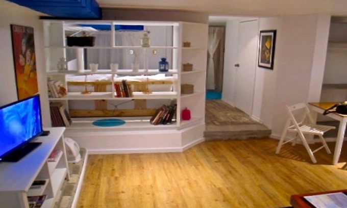 The Beaches House | Inviting Beach Studio with Lake Views and Pool Access