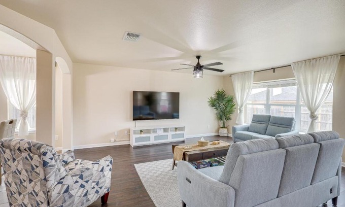 Killeen House | Inviting Killeen Vacation Rental with Private Patio Retreat