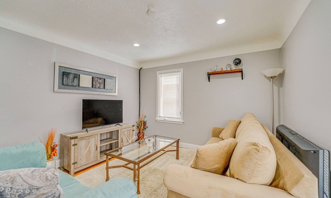 Detroit House | Detroit Vacation Retreat with Private Patio & Family Amenities