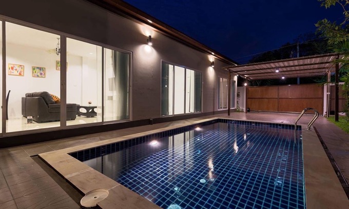 Choeng Thale Villa | Relaxing Villa with Private Pool Near Laguna