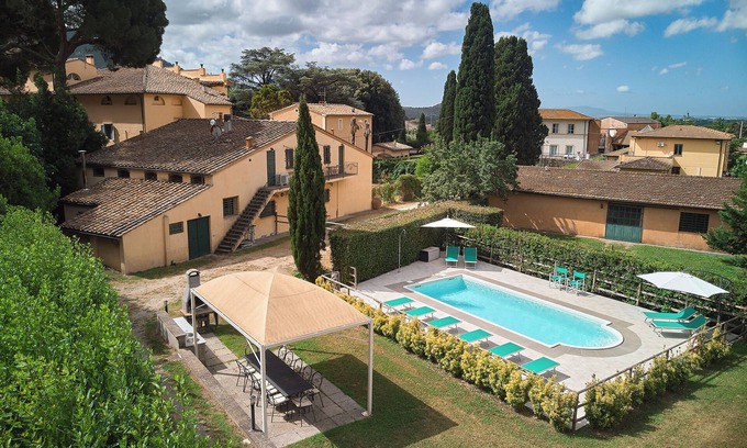 Calci Villa | Relaxing Farmhouse with Private Pool Near Pisa - 9.4/10 Rated