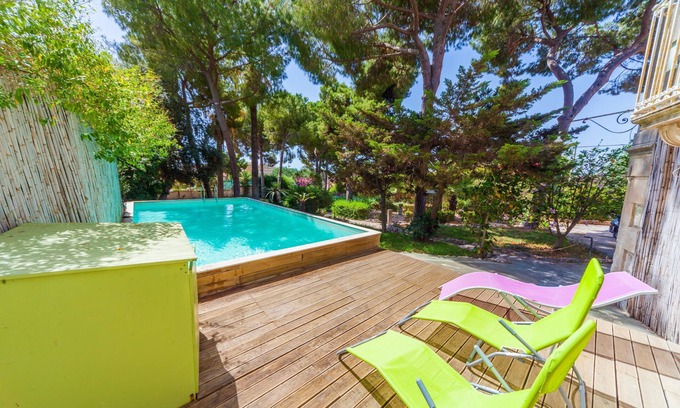 Acradina Villa | Elegant Retreat with Private Pool in Downtown Syracuse