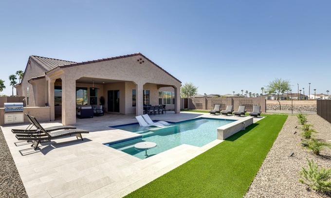 Palm Valley House | Relaxing Goodyear Retreat with Private Pool & Hot Tub