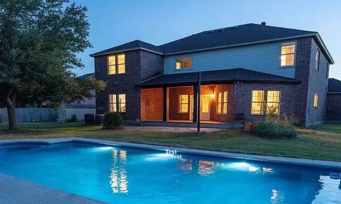 Kyle House | Secluded Countryside Retreat with Private Pool & Spa