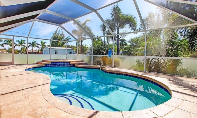 Harbour Heights House | Relaxing Retreat with Private Pool in Punta Gorda