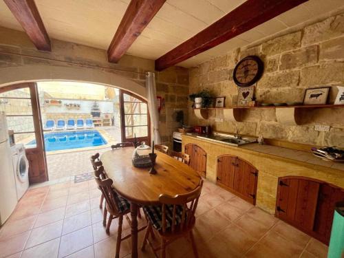 Ghajnsielem Villa | Private Pool Luxe Villa