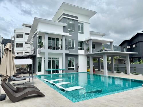 Langkawi Villa | Private Pool Retreat: Family-Friendly Villa with Karaoke