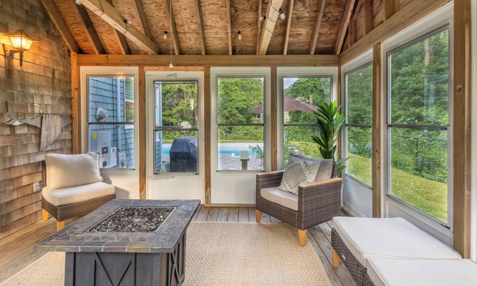 Mashpee Cottage | Inviting Mashpee Vacation Rental with Private Pool & Ocean View