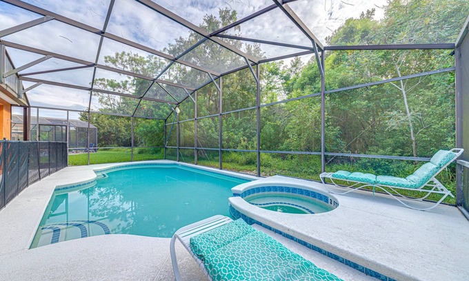 Bellavida House | Family Getaway: Private Pool & Spa with Ocean View Retreat