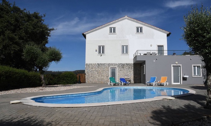 Alvaiazere Villa | Exceptional Holiday Villa with Private Pool & Spa - 9.8/10