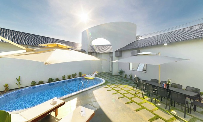 Tho Quang Beach Villa | Private Pool Villa in Nature with Sunlight/Large Pool/Free Pickup/BBQ