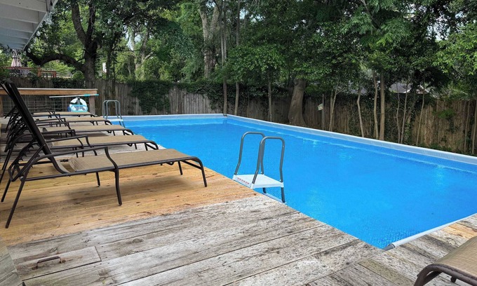 Mobile House | Private Pool & Yard! Mins to Dining & University