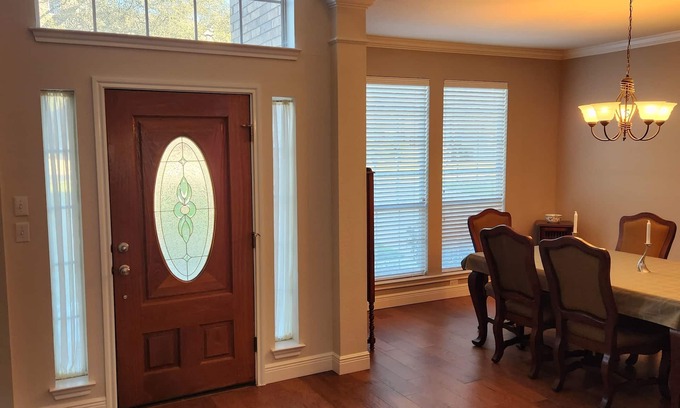 Lower Basin Lake Travis House | Enjoy a Private Pool with Your Pet - Rated 10/10!