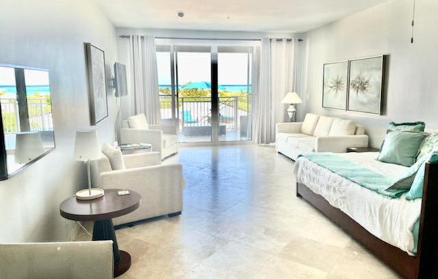 The Bight Apartment | Inviting Poolside Loft with Breathtaking Grace Bay Views