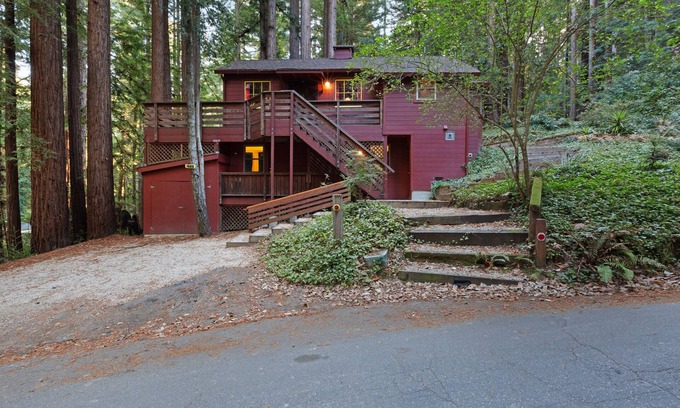 Felton House | Tranquil Redwood Retreat with WiFi, Deck & BBQ Access