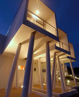 Miyakojima Bed & Breakfast | Top-Rated Child-Friendly Resort Hotel RENN Awaits You