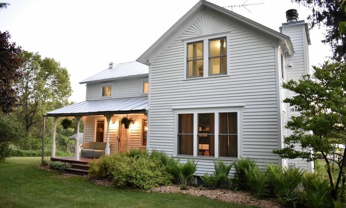 Iola Other | Idyllic Farmhouse Retreat with Hot Tub by Private Lake
