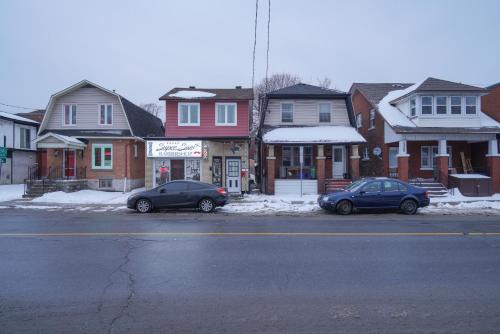 Centretown Apartment | Cozy Private Room in Downtown Ottawa - Guest Rated 6.8
