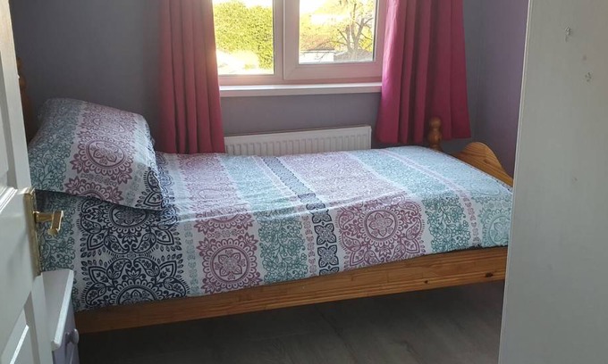 Dublin Resort | Elegant Private Room for 1 Guest – 5-Star Experience