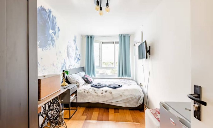 Nieuwmarkt en Lastage Resort | Cozy Private Room with Kitchen - 4 Star Rating