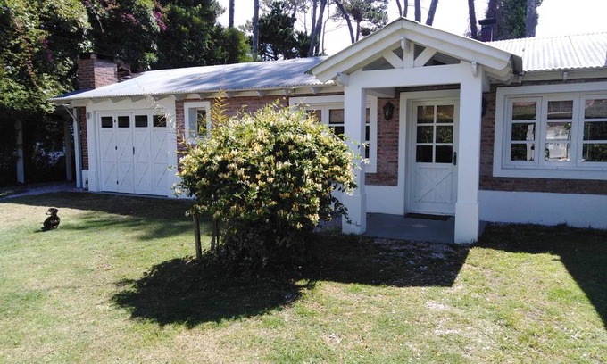 San Rafael Cabin | Cozy Private Room for 2 with Kitchen Access