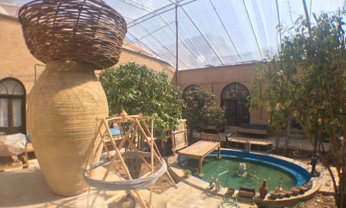 Ashkez̄ar Resort | Guest Rated: Perfect Private Room for 2 in Ideal Location