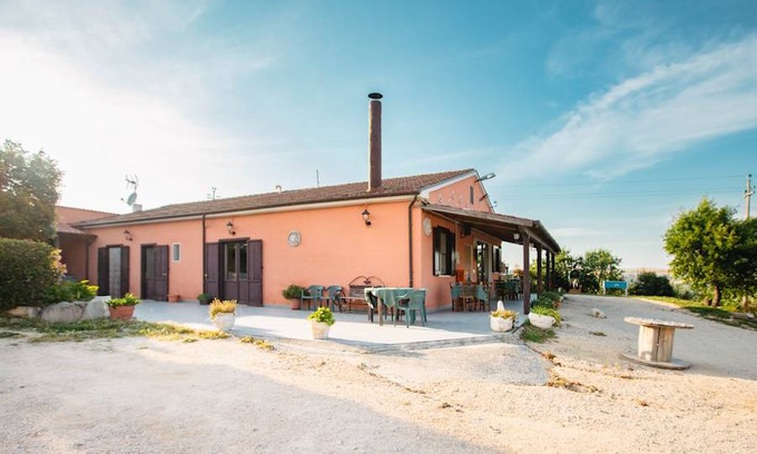 Colletorto Resort | Cozy Private Room for 3 Guests with Dining & Pet Options