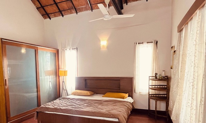 Agara Villa | Private room in a cheerful bunglow