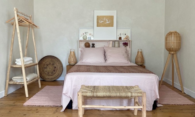 Pont-Croix Bed & Breakfast | Private room in a family home - Pont-Croix, historic town center- South Finistère