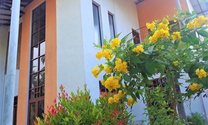 Homagama Resort | Cozy Private Room for 2 Guests in a Prime Location