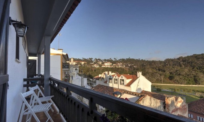Sao Pedro de Muel Cabin | Sea View Private Room with Balcony and Family-Friendly Amenities