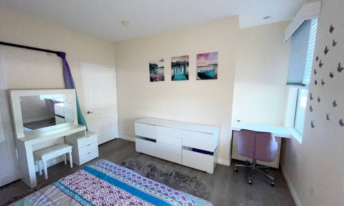 Airport Area Condo | Cozy Private Room with Bath Near UCI & Pool Access