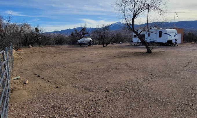 Tonto Basin RV Rental | Private RV/Camper site in Tonto Basin for a relaxing getaway. 3 mi. to boat ramp
