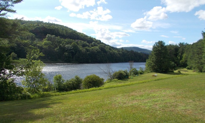 Monroe House | Idyllic RV Camping on the Connecticut River with Scenic Views