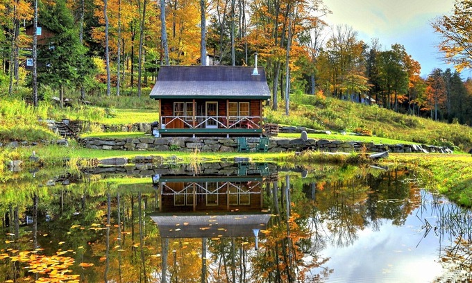 Londonderry Cabin | Secluded Trout Cabin Retreat for Couples - Pet Friendly