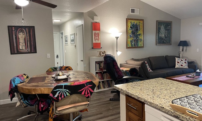 Davis Apartment | Pet-Friendly 2-Bedroom Apartment with Pool & Spa Access