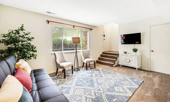 Alabaster Condo | Private & Spacious Townhome South of Birmingham!