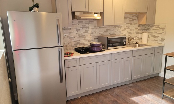 Brookvale Apartment | Private Studio Apartment located in quite neighborhood