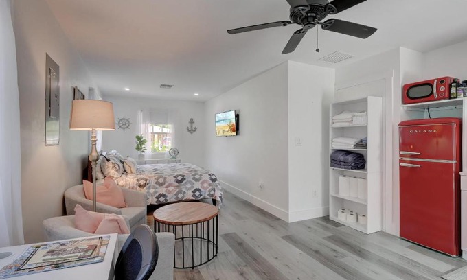 Bonita Springs Apartment | Cozy Private Studio Nestled in a Charming Compound