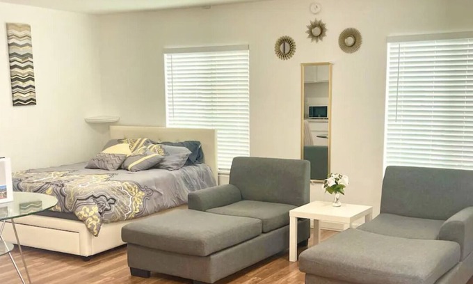 Westmont Apartment | Private Studio