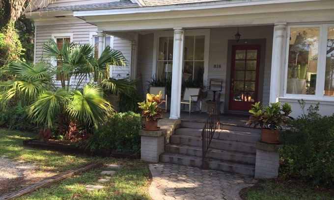 East Hill House | Elegant Oceanfront Suite in Historic Home - Guest Rated 9.6